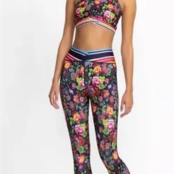 Johnny Was Bee Active Cantero SET. High Waist Criss Cross Leggings & Crop Top XL - Picture 2 of 7